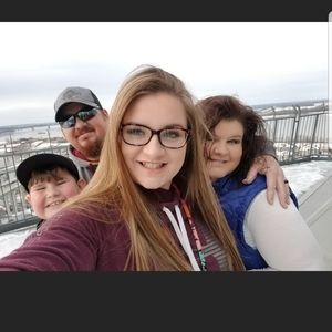 Meet your Posher, Emilyandgreg